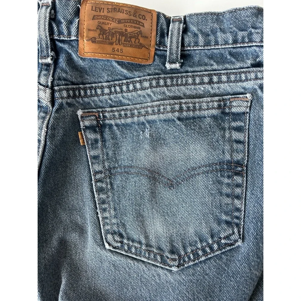 Vintage Levis 545 Denim Loose Fit Gold Tab Zipper Made USA Blue Tag 34 Act 33